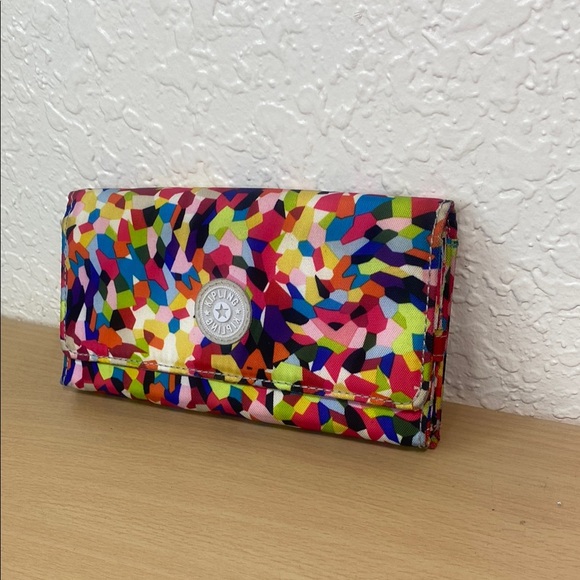 Kipling Colorful Abstract Wallet - Picture 2 of 11